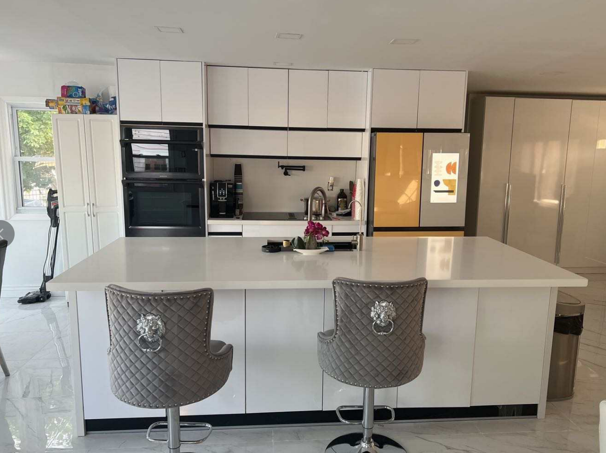 Modern Residential Kitchen & Cabinet Project in New York, USA